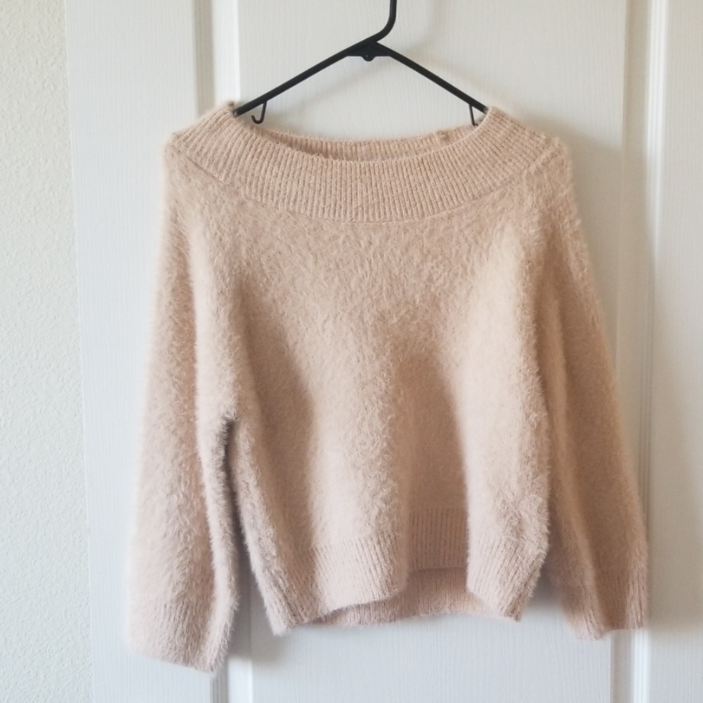 Light pink sweater